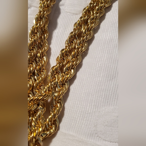 Goldtone Traci Lynn large rope chain dangle necklace statement - Picture 3 of 6